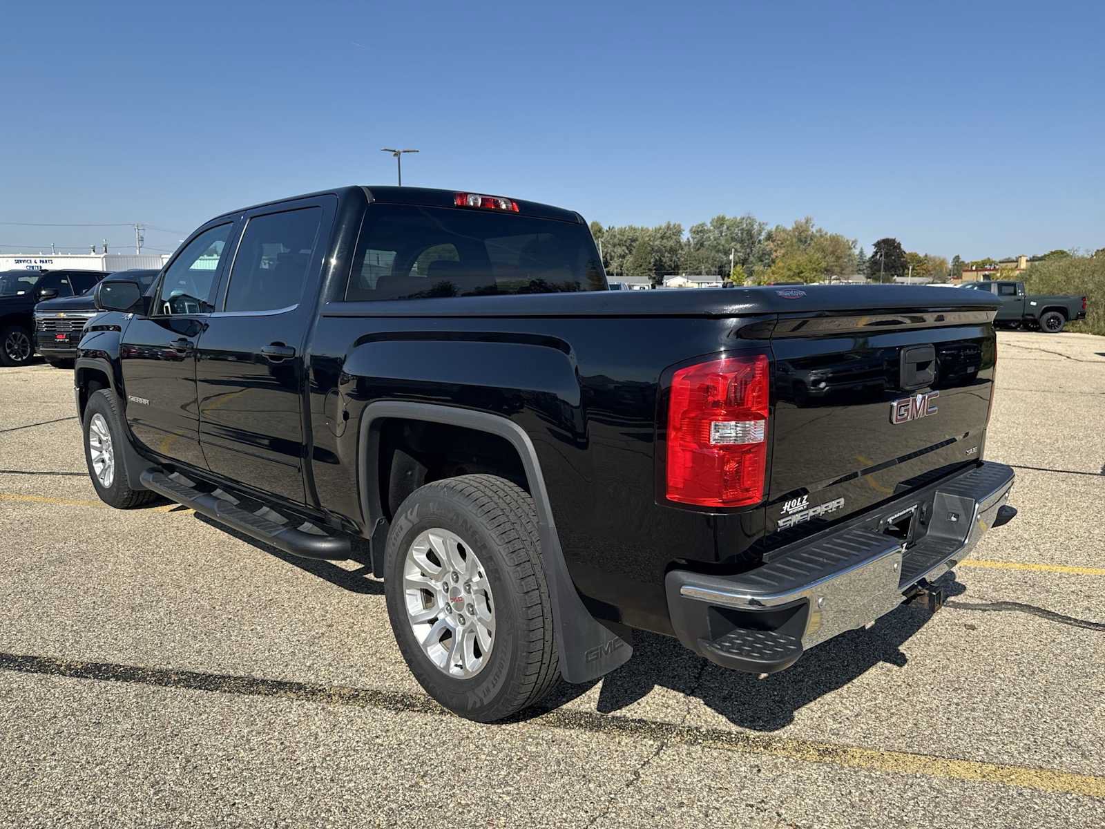 Used 2016 GMC Sierra 1500 SLE w/ SLE Value Package AWD/4WD image 4