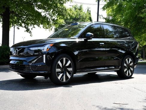 New 2025 Volvo EX90 Ultra image 3