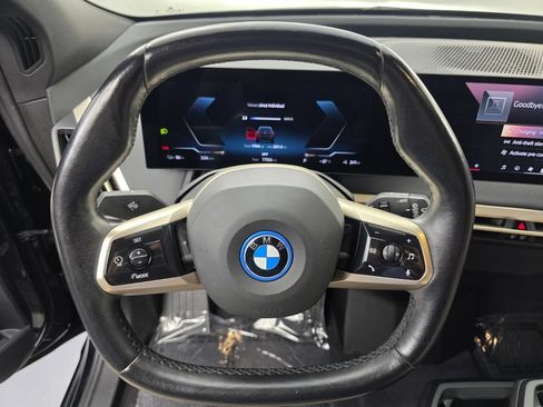 Used 2024 BMW iX xDrive50 w/ Sport Package AWD/4WD image 18