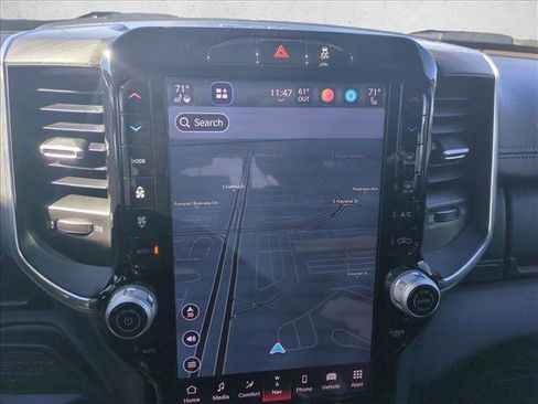 Used 2025 RAM 2500 Laramie image 13