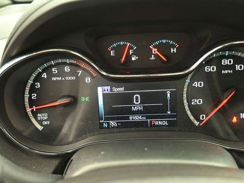 Used 2017 Chevrolet Cruze LT w/ Sun And Sound Package image 9