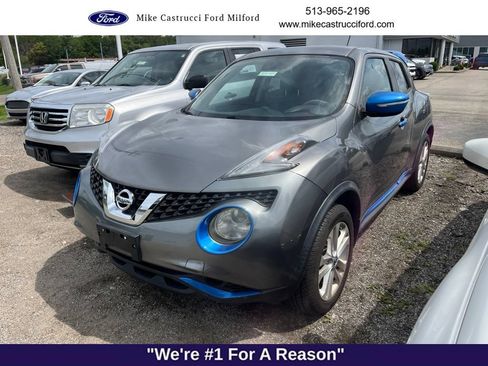 Used 2015 Nissan Juke SV w/ Cold Weather Package AWD/4WD image 1
