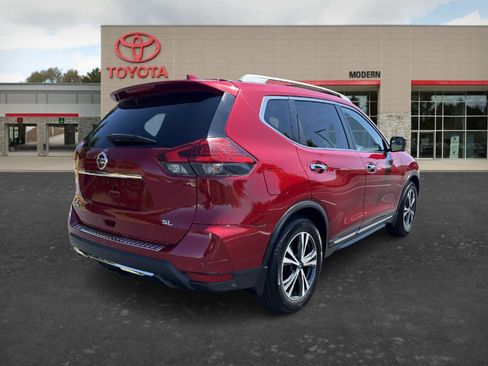 Used 2017 Nissan Rogue SL w/ SL Premium Package FWD image 5