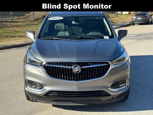 Used 2019 Buick Enclave Essence image 7