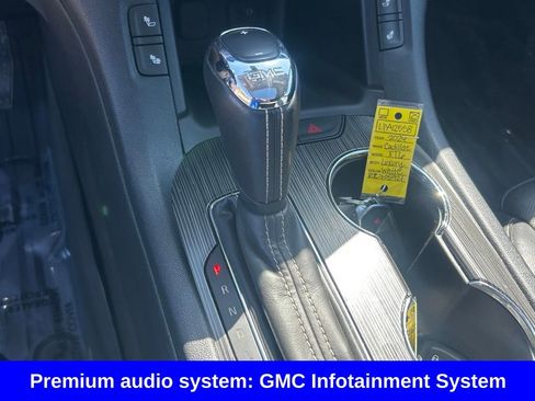 Used 2019 GMC Acadia SLT image 15