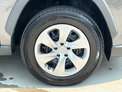 Used 2023 Toyota RAV4 LE FWD image 11