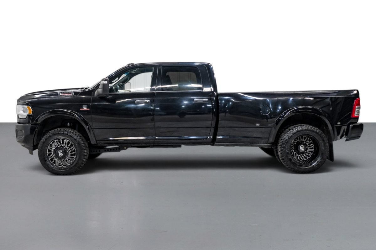 Used 2023 RAM 3500 Tradesman w/ Chrome Appearance Group AWD/4WD image 10