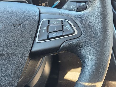 Used 2017 Ford Focus Titanium image 29