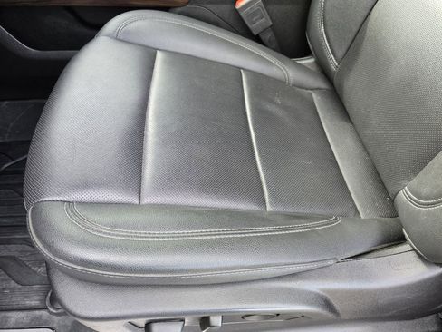 Used 2025 GMC Sierra 3500 SLT w/ SLT Convenience Package image 14