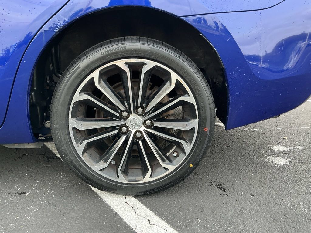 Used 2015 Toyota Corolla S FWD image 5