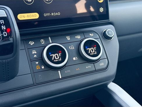 New 2026 Land Rover Defender 110 S AWD/4WD image 32