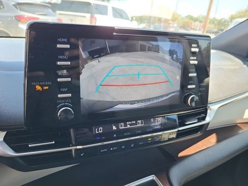 Used 2024 Toyota Sienna XLE image 23