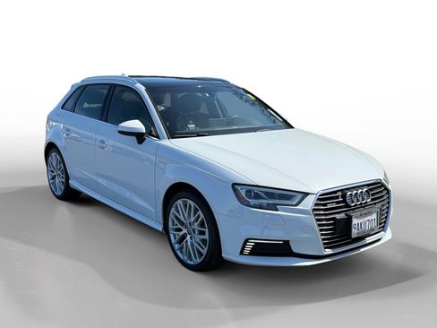 Used 2018 Audi A3 e-tron Premium Plus w/ Technology Package image 7