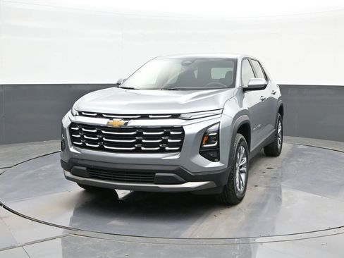 Used 2025 Chevrolet Equinox LT image 26