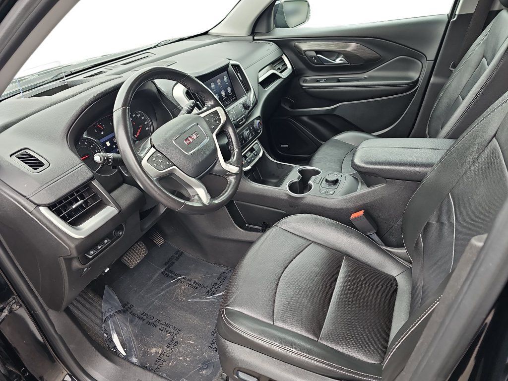 Used 2022 GMC Terrain SLT w/ Infotainment Package II FWD image 16