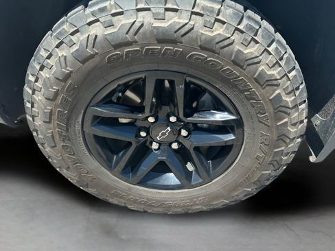 Used 2020 Chevrolet Silverado 1500 LT Trail Boss AWD/4WD image 5