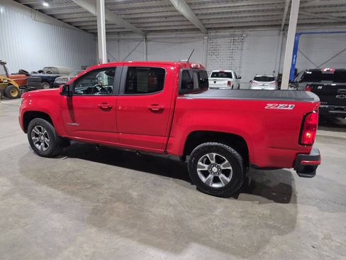 Used 2017 Chevrolet Colorado Z71 AWD/4WD image 7