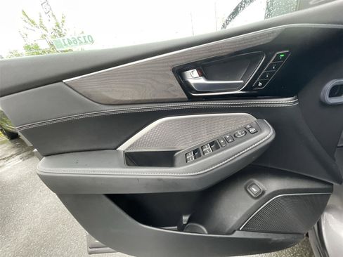 Used 2024 Acura MDX SH-AWD w/ Advance Package image 12