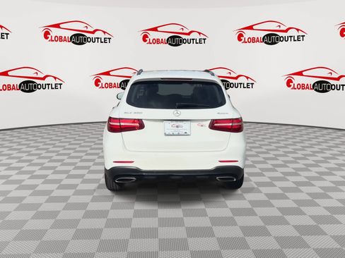 Used 2017 Mercedes-Benz GLC 300 4MATIC w/ Premium 2 Package image 7