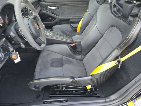 Certified 2019 Porsche 911 GT3 RS image 5