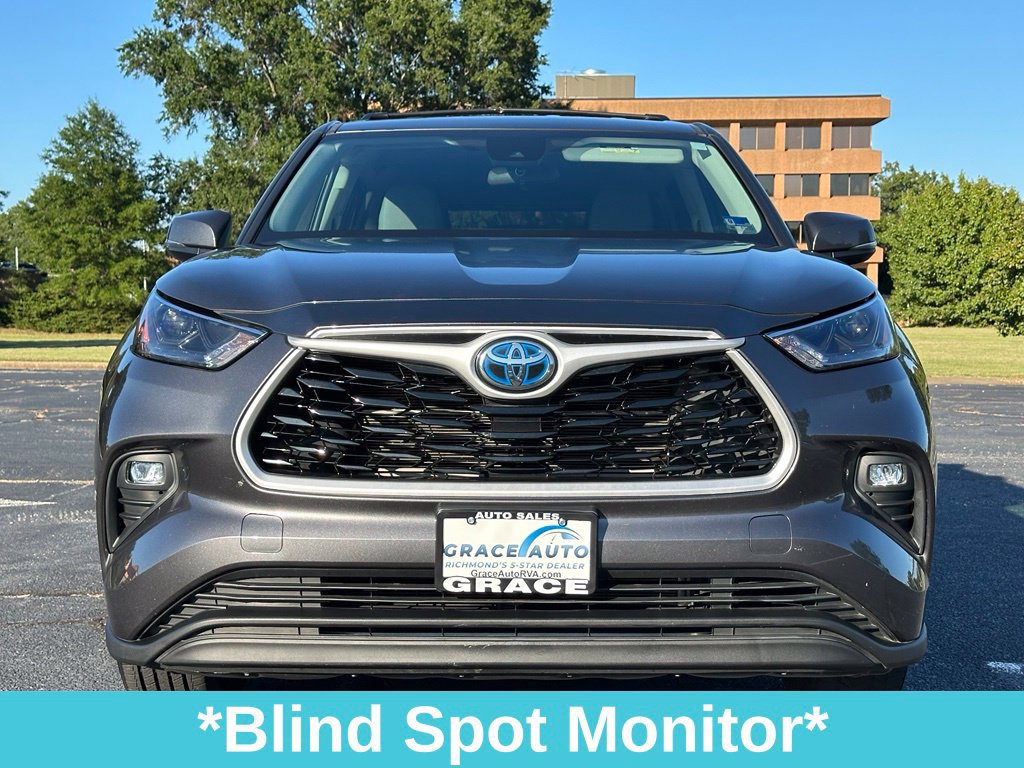Used 2022 Toyota Highlander LE AWD/4WD image 12
