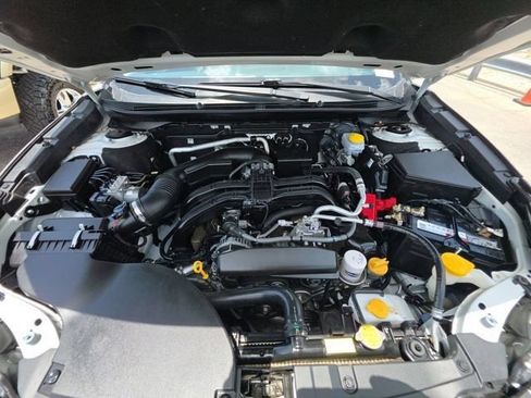 Used 2024 Subaru Outback Premium AWD/4WD image 11