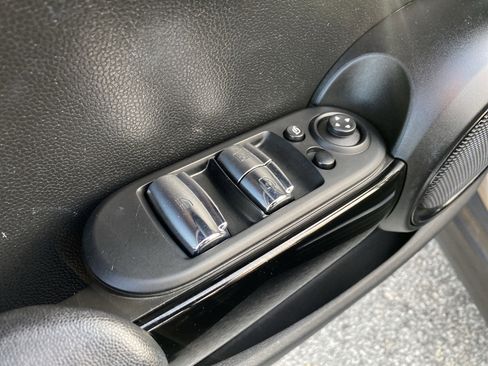 Certified 2024 MINI Cooper S image 20