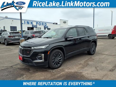 Used 2023 Chevrolet Traverse RS w/ LPO, Floor Liner Package AWD/4WD image 1