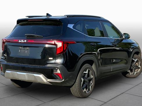 Used 2024 Kia Seltos EX AWD/4WD image 13