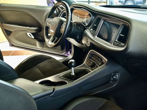 Used 2019 Dodge Challenger R/T Scat Pack image 27