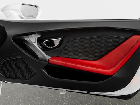 Used 2018 Lamborghini Huracan LP 580-2 image 44