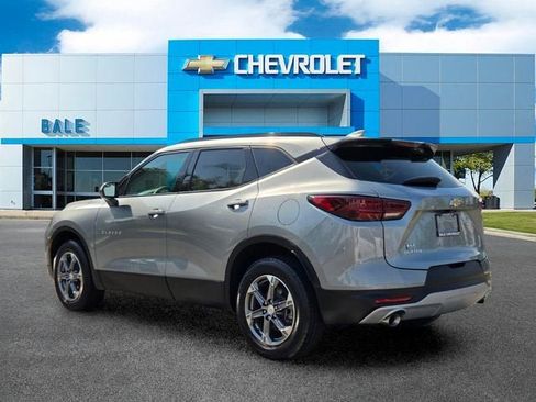 Used 2023 Chevrolet Blazer LT w/ Convenience Package FWD image 5