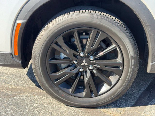 Used 2024 Mitsubishi Eclipse Cross LE AWD/4WD image 8