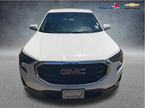 Used 2020 GMC Terrain SLE FWD image 1