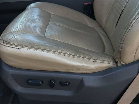 Used 2011 Ford F350 Lariat w/ Lariat Interior Pkg AWD/4WD image 10