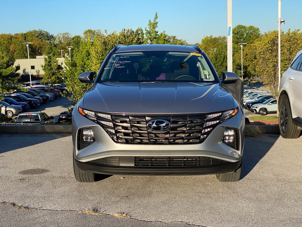 Used 2024 Hyundai Tucson SEL w/ Convenience Package FWD image 2