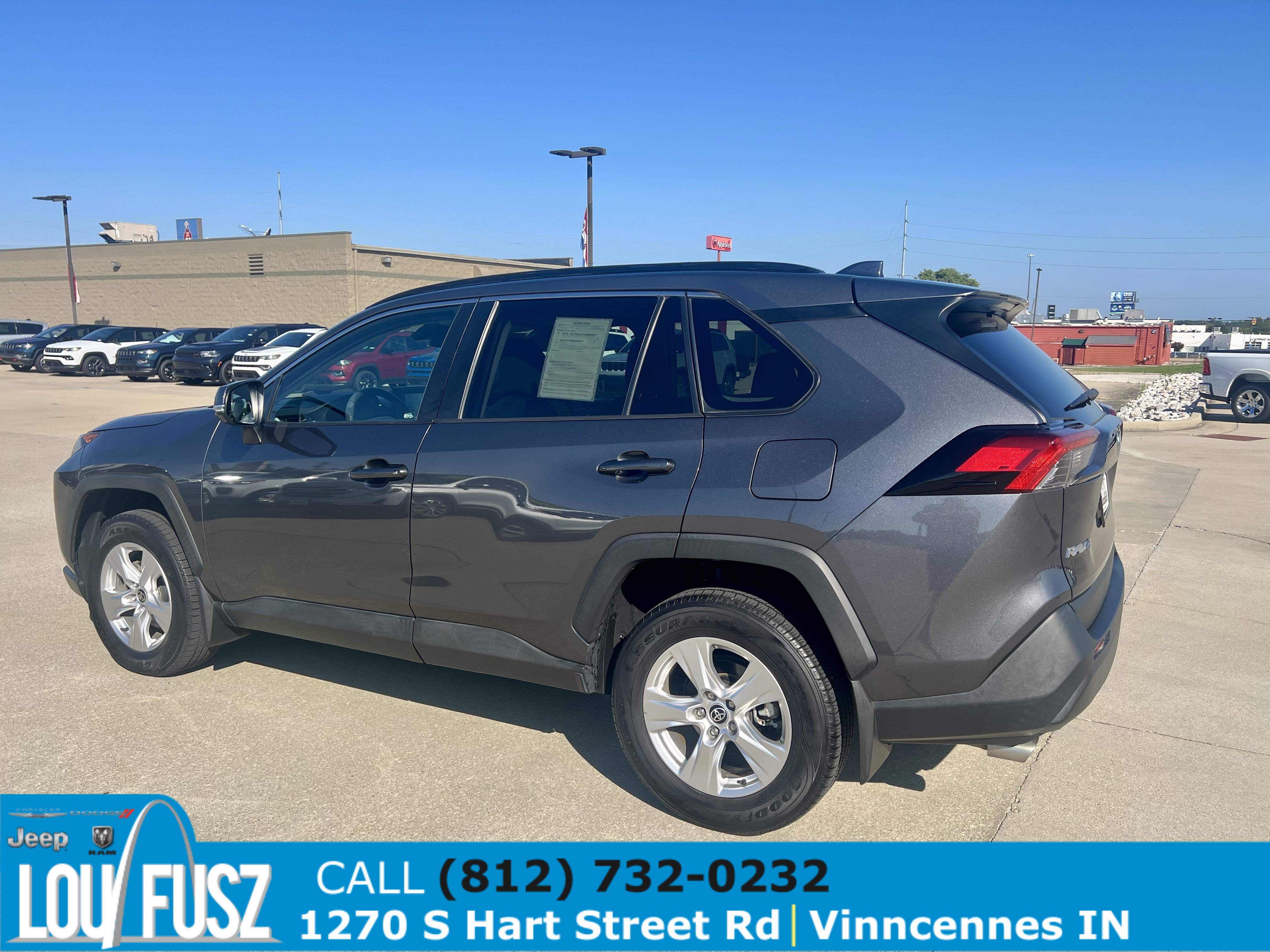 Used 2021 Toyota RAV4 XLE w/ XLE Grade Weather Package AWD/4WD image 5