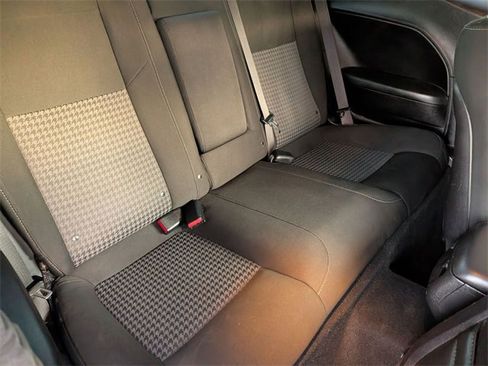 Used 2020 Dodge Challenger R/T image 32