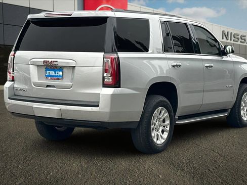 Used 2015 GMC Yukon SLT image 3