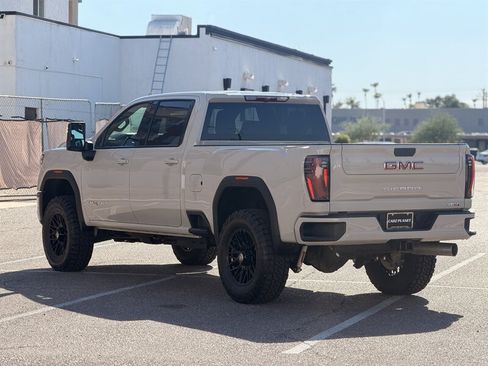 Used 2026 GMC Sierra 2500 AT4 AWD/4WD image 8
