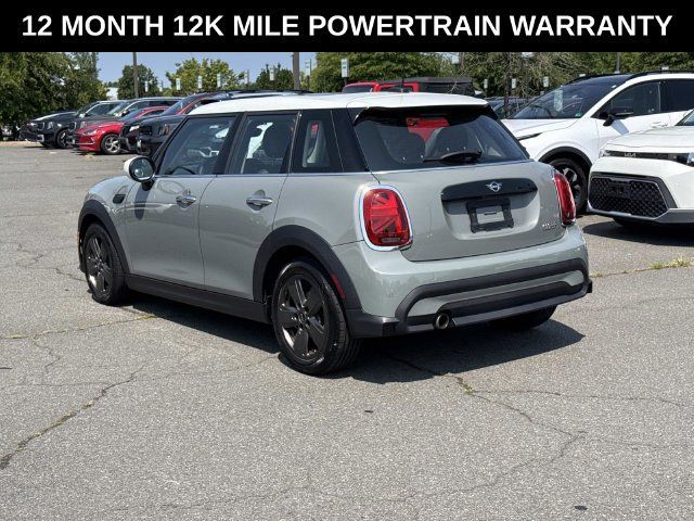 Used 2022 MINI Cooper 4-Door Hardtop FWD image 4