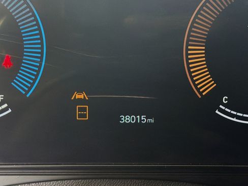 Used 2025 Hyundai Kona SEL FWD image 18