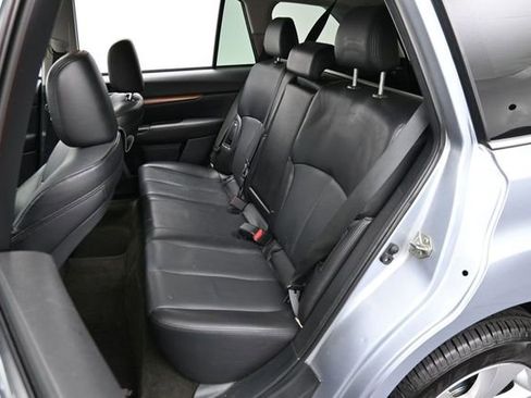 Used 2014 Subaru Outback 2.5i Limited AWD/4WD image 27