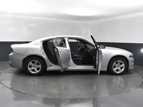 Used 2022 Dodge Charger SXT RWD image 10