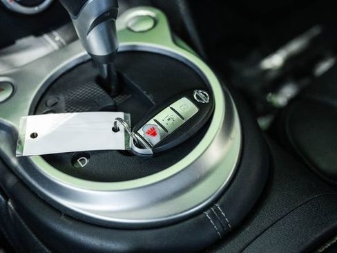 Used 2009 Nissan 370Z Touring w/ Sport Pkg image 67