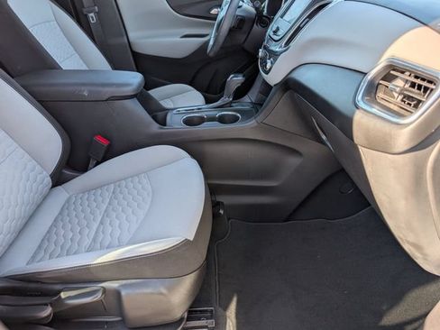 Used 2020 Chevrolet Equinox LT FWD image 29