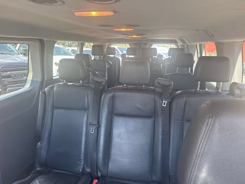 Used 2018 Ford Transit 350 XLT RWD image 12