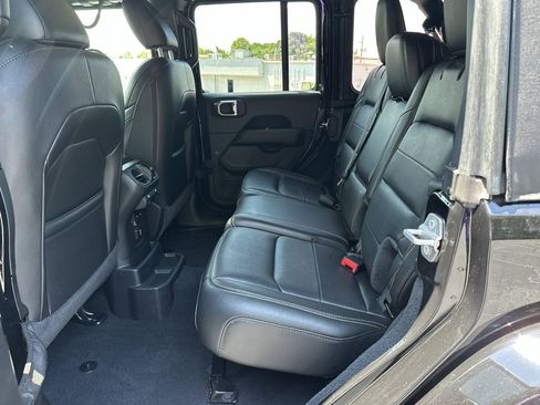 Used 2022 Jeep Wrangler Unlimited Sahara w/ Cold Weather Group image 26