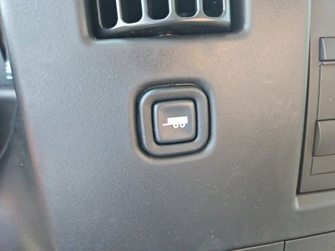 New 2025 Chevrolet Express 3500 Work Van w/ Power Convenience Package image 24