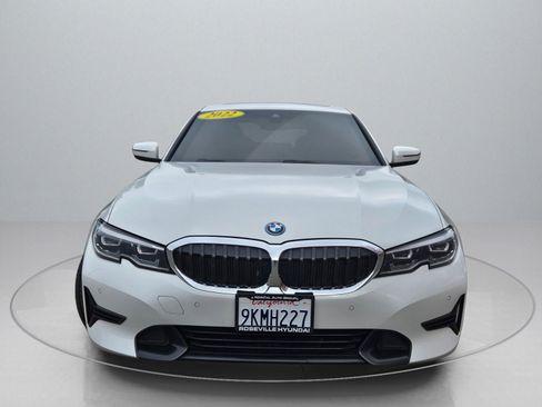 Used 2022 BMW 330e image 2